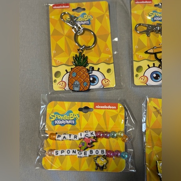Nickelodeon SpongeBob SquarePants Keychains and Bracelets - Yellow and Red - Picture 4 of 4